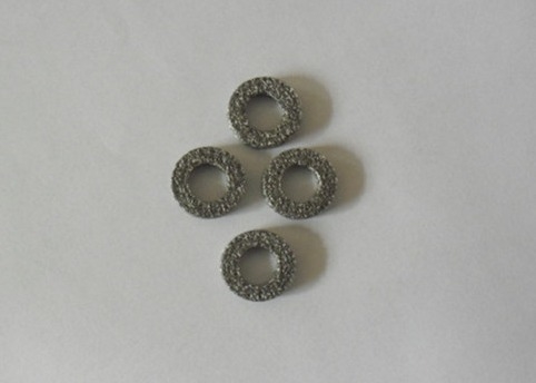 Silberne Auspuff-Rohr-Schalldämpfungs-Auflage Wiremesh M8 M10